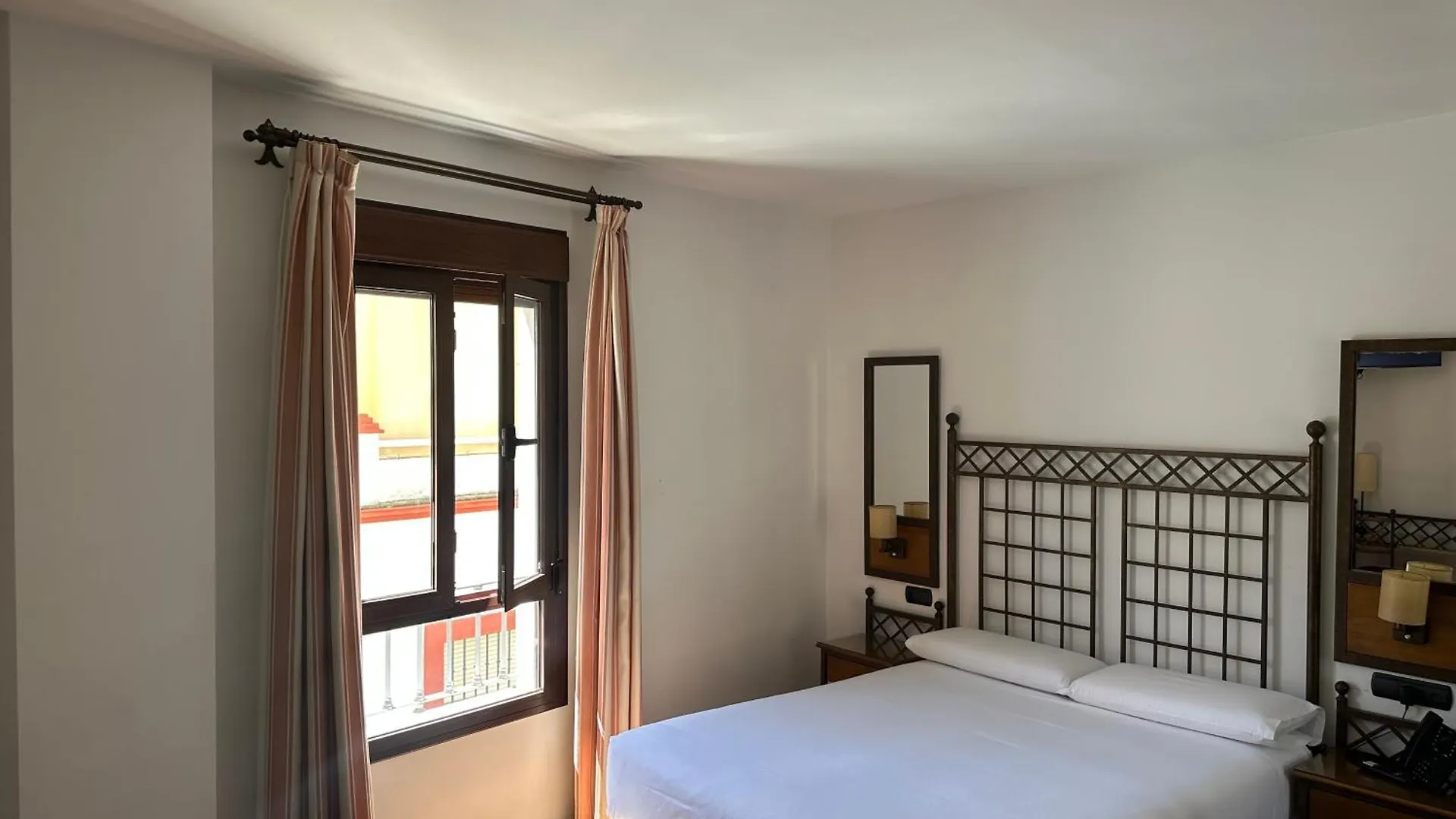 Hotel Hacienda Santa Barbara Castilleja de la Cuesta